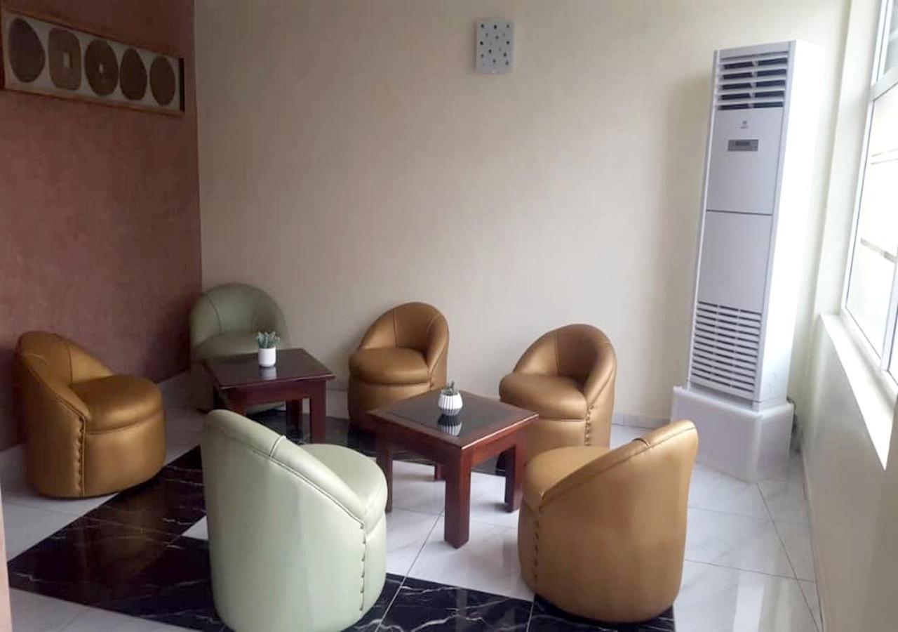 Benin City Center Hotel Котону Экстерьер фото