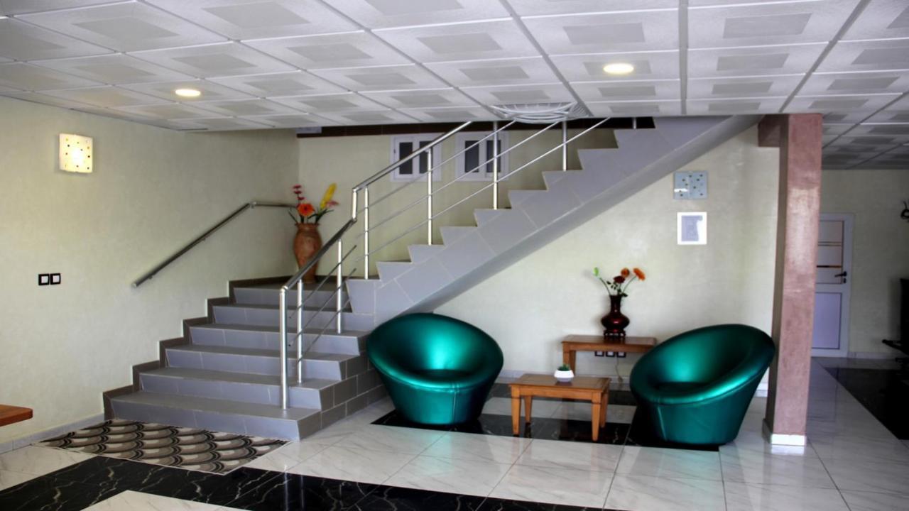 Benin City Center Hotel Котону Экстерьер фото