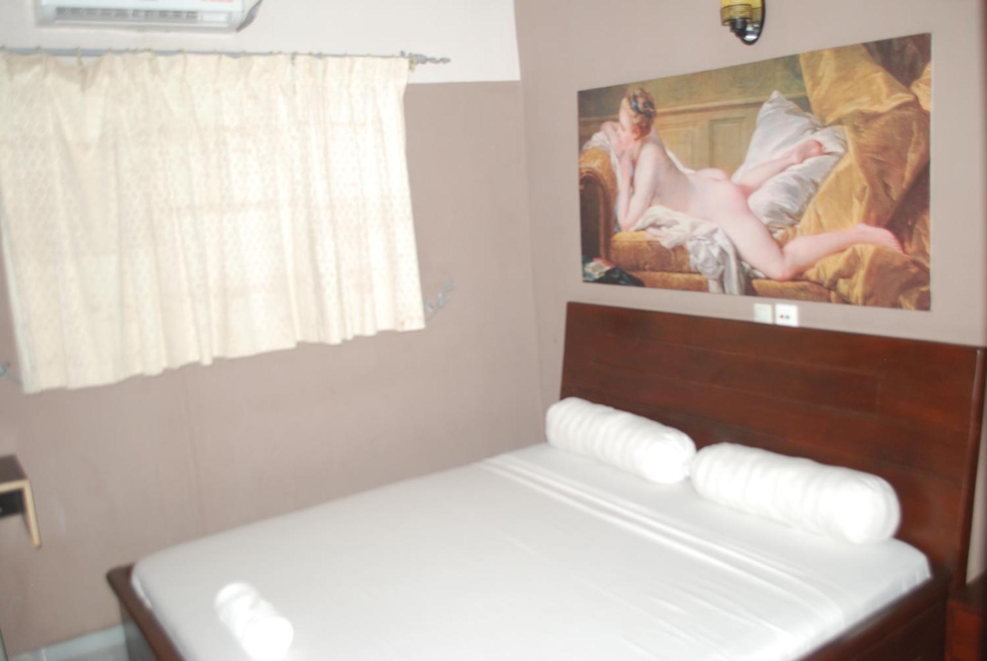 Benin City Center Hotel Котону Экстерьер фото