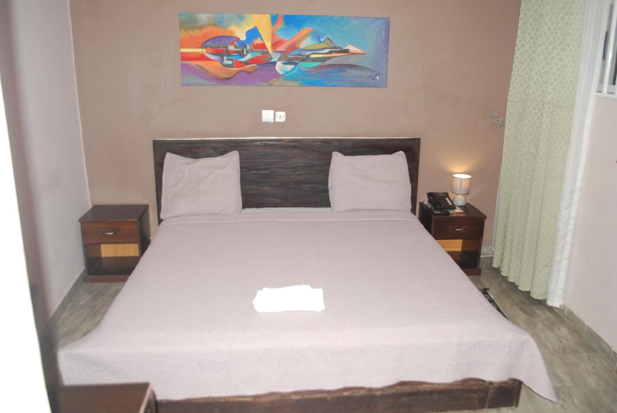 Benin City Center Hotel Котону Экстерьер фото