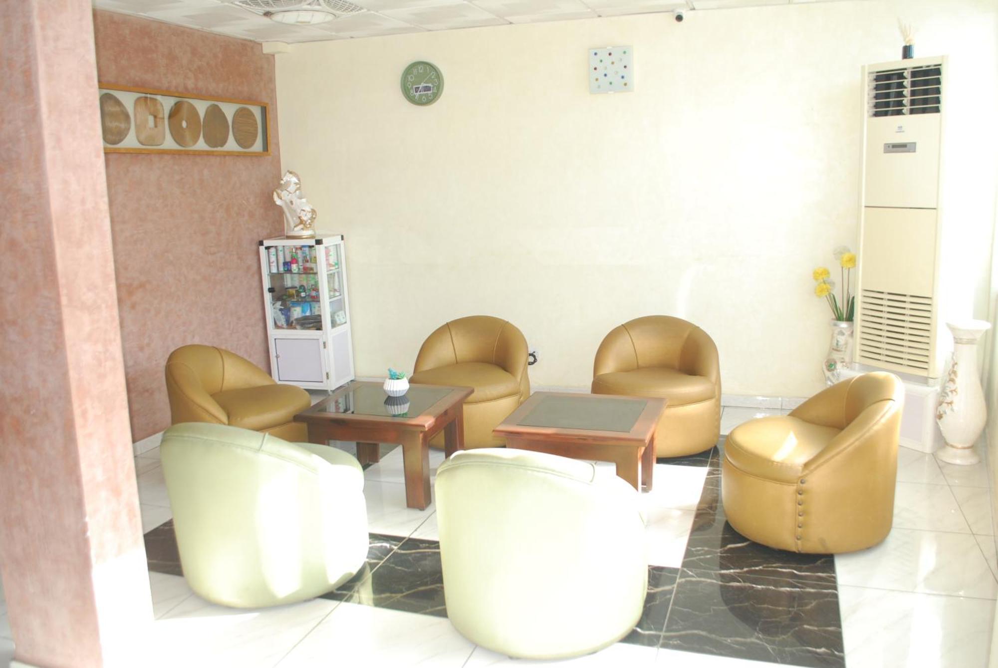 Benin City Center Hotel Котону Экстерьер фото